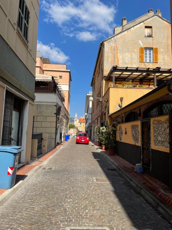 Appartamento Stella Marina In Pieno Centro Di Pietra Ligure Sulla Passeggiata E A Un Passo Dal Mare Экстерьер фото